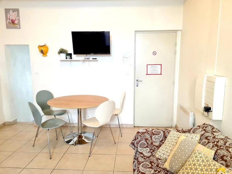 Appartement 4 Voyageurs Avec Terrasse - Wifi Каркассон Экстерьер фото